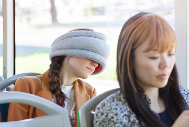 认识一个女孩两年整想在两年以后的今天搞个纪念日+送什么