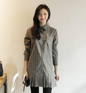 条纹衬衫百褶裙